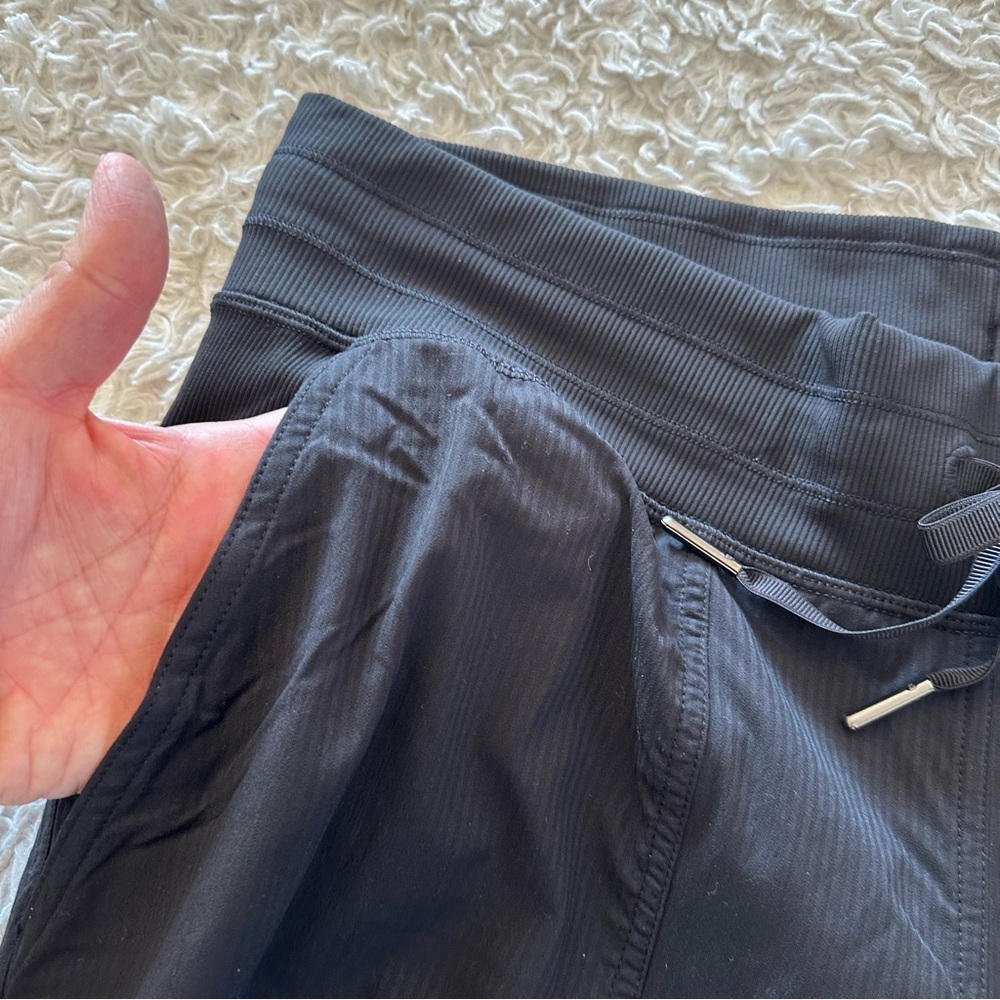 Lululemon Dance Studio Mid-rise Jogger Black Size 10 EUC - Picture 8 of 12